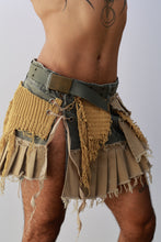 Load image into Gallery viewer, Girasol Pleated Skirt
