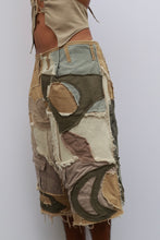 Load image into Gallery viewer, Dune Distressed Jorts
